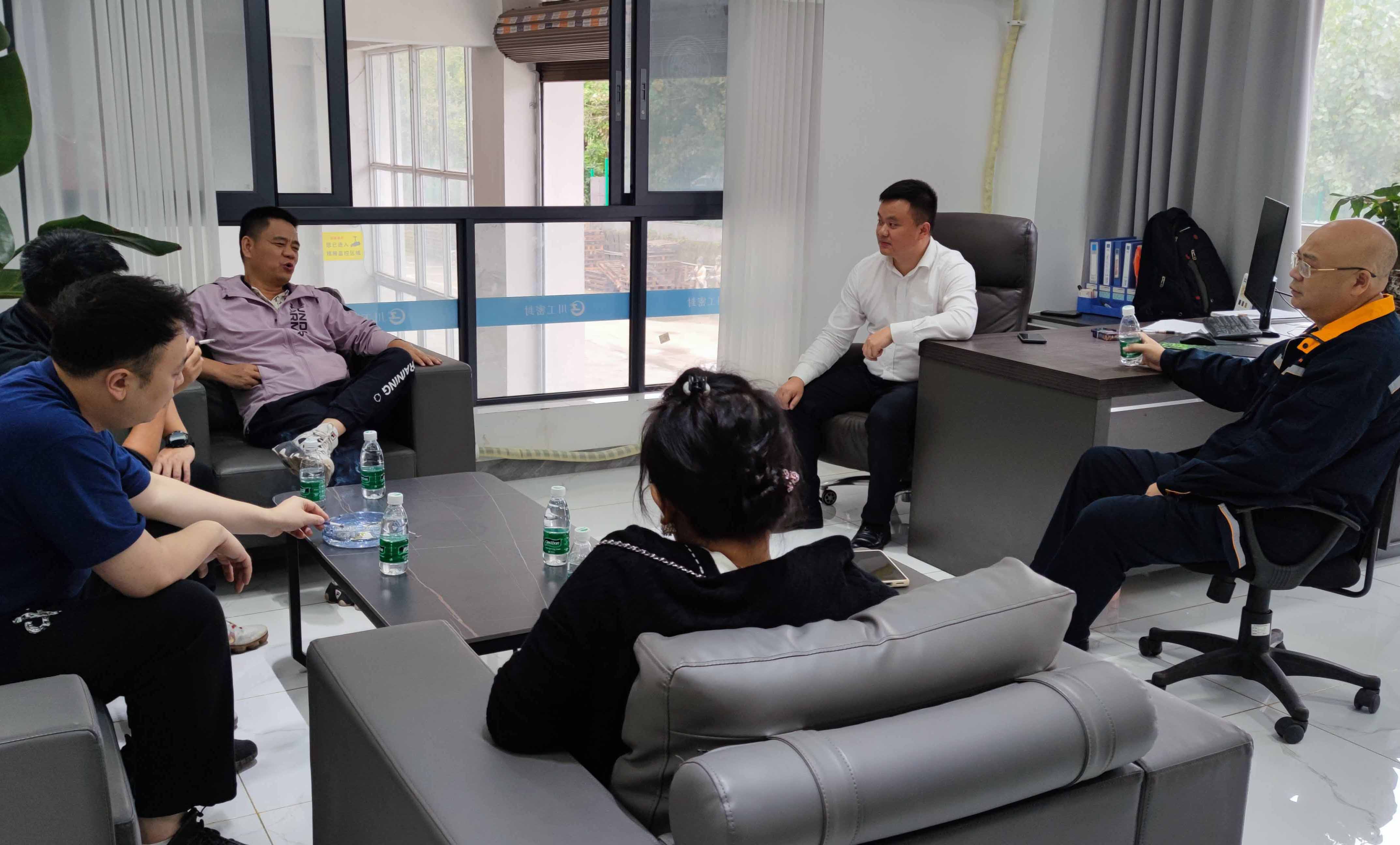 卓尼中國鋁業(yè)分公司領導蒞臨我公司考察